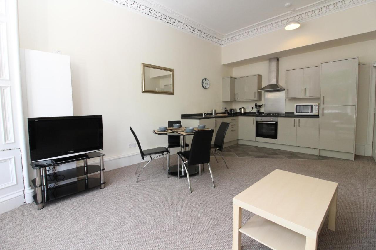 Central Two Bedroom Victorian Apartment With Free Parking Edimburgo Exterior foto